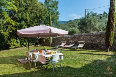 Superior appartement met twee slaapkamers en privétuin — Tenuta Guinigi Antico Borgo di Matraia - Exclusive Holidays apartments & Pool